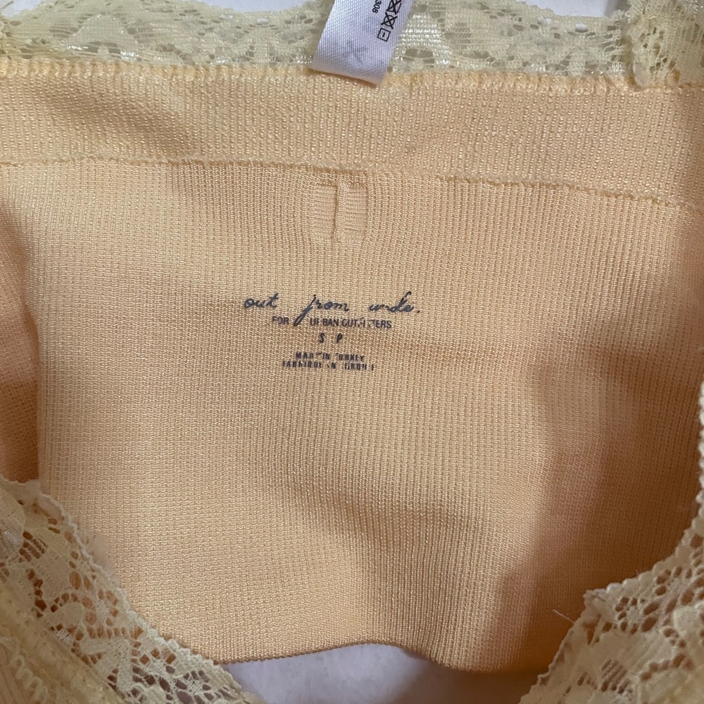 Yellow Cropped Tank - Picture 3 of 4